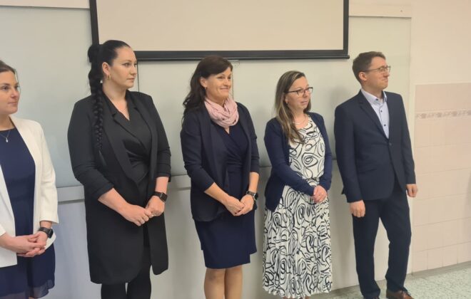 de205176-962f-462d-b752-5b5bd39bec8c